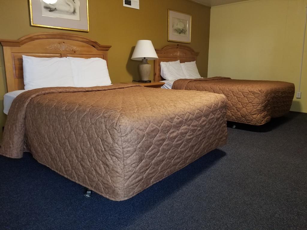 Rodeway Inn La Crosse Exterior foto